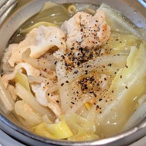 えんぢさんの作ってみた!投稿(【豚こまと春キャベツのにんにく塩スープ】満腹・満足♡節約にも)