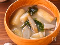 【ごぼうと油揚げのお味噌汁】炒めて風味UP！