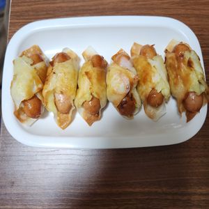 とももの作ってみた!投稿(子供達大絶賛♡むちゃ旨♡焼売の皮deポテトウィンナー巻き♡)