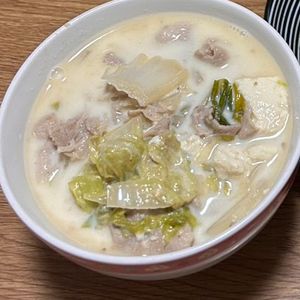 しぃちゃんの作ってみた!投稿(【豚バラ白菜のお豆腐ごま味噌スープ】コク旨♡満足スープ!)
