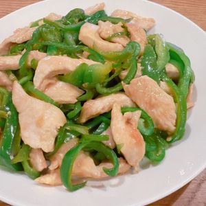ミルクの作ってみた!投稿(【鶏むね肉の青椒肉絲】ヘルシーなのにしっとりジューシー)