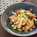 ご飯が進む！ブリとゴロゴロ野菜の黒酢炒め