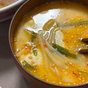 えみりんの作ってみた!投稿(崩し豆腐ともやしの担々風ごま味噌スープ【#1品満足ご飯】)