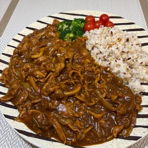 楽ラク手抜キッチン🐶🐾の作ってみた!投稿(きのこたっぷり♩ポークカレー)