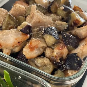 てきなーすの作ってみた!投稿(【こってり甘辛鶏となす】フライパンひとつで簡単！)