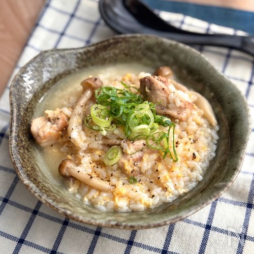 鶏の旨みたっぷり!【鶏白湯クッパ】