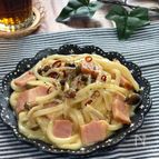 レンジで簡単！ランチに最適！ベーコンとしめじのペペたまうどん