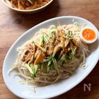 冷凍うどん×ごまドレで台湾風「ゴマだれ涼麺（リャンメン）」