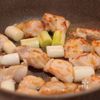 焼くだけ簡単!鶏もも肉と白ネギの照りマヨの工程4