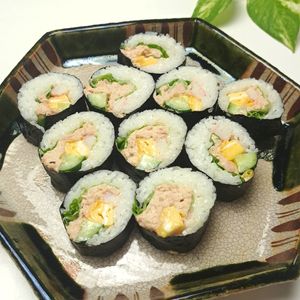とのちゃまの作ってみた!投稿(【我が家のサラダ巻き】パクパクいける！節分の恵方巻きにも◎)