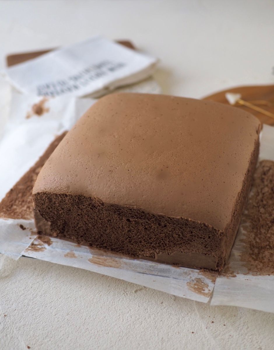 ピーチホワイトチョコの台湾カステラ レシピ】台湾カステラ*ホワイトチョコ*♡しっとり感ましまし