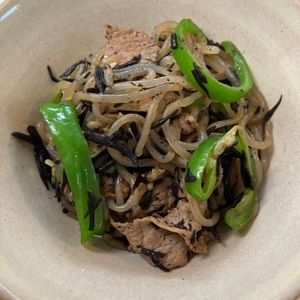 (・∀・)コロンの作ってみた!投稿(しらたきとひじき《手が止まらん♡腸活きんぴら》)