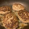 smkcの作ってみた!投稿(【絶品チーズINハンバーグ】簡単デミソース♡肉汁が溢れ出る！)