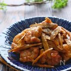 【らくレピ】新ごぼうと鶏肉にオイマヨにんにく照り炒め