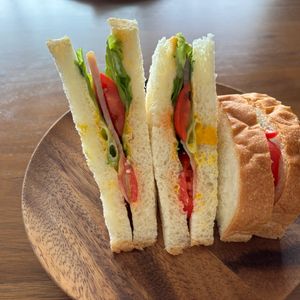 こむぎの作ってみた!投稿(【BLT】久しぶりにベーコンレタストマトサンドが食べたくて。)