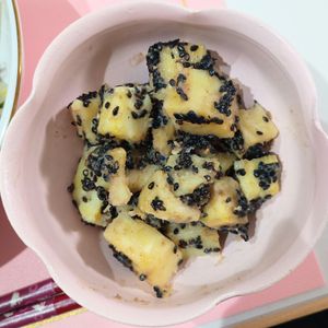 milkの作ってみた!投稿(【さつまいもの黒ごまサラダ】レンジで簡単！和えるだけ♪)