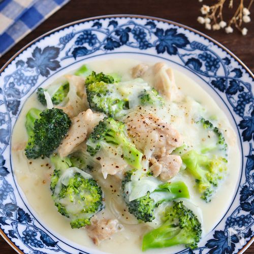 鶏肉とブロッコリーのチーズクリーム煮【生クリーム不要！】