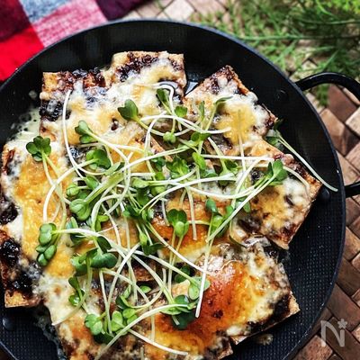 海苔の佃煮と柚子胡椒で《居酒屋風♡厚揚げチーズピザ》