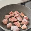 鶏肉とミニトマトのにんにく醤油炒めの工程2
