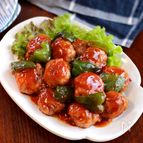 【 豚こまボールとピーマンの甘酢ケチャップ炒め】お手軽！節約