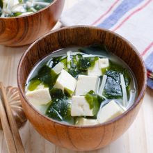 具材たっぷり♡『豆腐とえのきとわかめのお味噌汁』