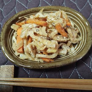 M＊Pの作ってみた!投稿(☆大根とニンジン油揚げのバター醤油炒め☆)
