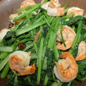 bo-zu3の作ってみた!投稿(小松菜とむきエビのペペロン炒め【#簡単#スピードおかず】)