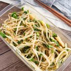 レンジで簡単♪たっぷり大葉とねぎのもやしナムル