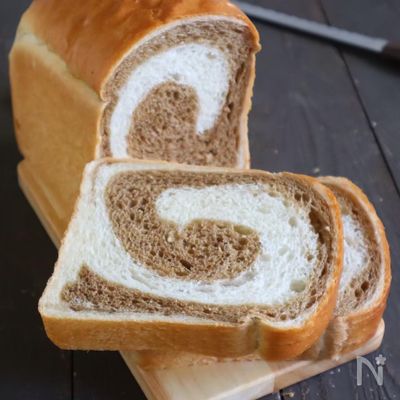 プレゼントに喜ばれる♡『ミルク＆珈琲のマーブル食パン』