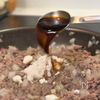 10分で完成!【ハンバーグ風月見丼】の工程3