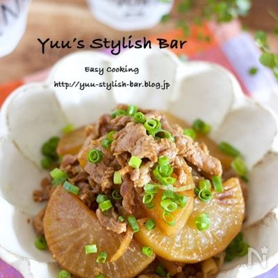 ジュワ〜っと味しみ抜群♡『豚コマと大根の肉じゃが風煮』