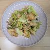 ゆいの作ってみた!投稿(【鶏むねキャベツのバター醤油】食欲そそる絶品節約おかず!)
