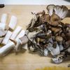 牛肉とキノコのだし醤油炒めの下準備