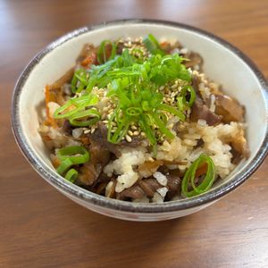 こむぎの作ってみた!投稿(甘辛味がおいしい♩牛肉ときのこの混ぜごはん)