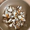 5分で爆速副菜♪【ちくわと舞茸のピリ辛きんぴら】の工程1