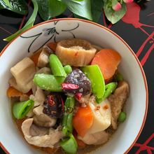 便利な乾物で絶品♡鶏肉と野菜の煮物