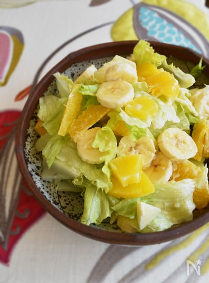 調味料1つ・レタス1玉あっという間。フルーツサラダ。