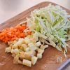 【コンソメ野菜スープ】簡単！野菜が甘くておいしい♪の工程1