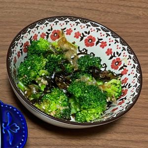 628087の作ってみた!投稿(【おかか塩こんぶブロッコリー】パパッと1品♪朝食やお弁当にも)