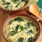 中華風♡えのきとわかめのふわふわ卵スープ