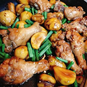 ねこもどき🐈の作ってみた!投稿(秋の香り♪栗と鶏肉のこっくり煮)