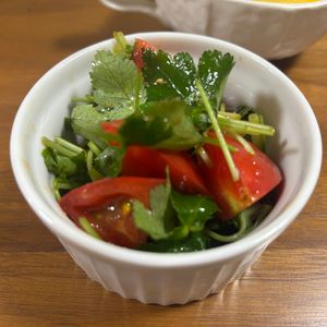 こむぎの作ってみた!投稿(ミニトマトと三つ葉のわさび醬油マリネ)