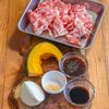 【かぼちゃと豚こま肉のスタミナ炒め】焼肉のたれで！男子も喜ぶの下準備