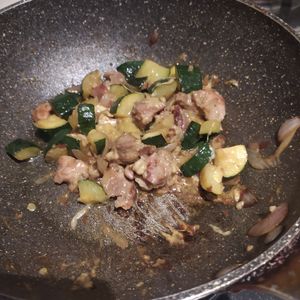 のんたの作ってみた!投稿(とろ〜りチーズ♡鶏肉とズッキーニのチーズ焼き)
