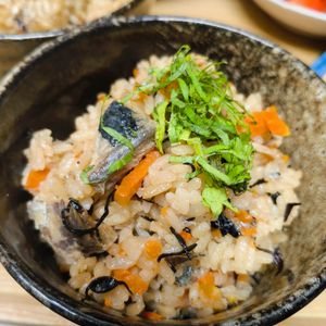 もんぶらん°・*:.。.☆の作ってみた!投稿(炊飯器で炊くだけ♡『鯖ひじきの炊き込みご飯』簡単美味♡)