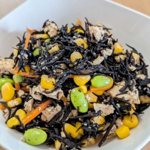まゆのの作ってみた!投稿(お箸が止まらない♡『豆腐とひじきの冷たいお惣菜』)