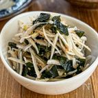 食材2つ《新玉とわかめ♡おかかごま酢サラダ》