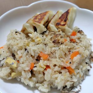 めぇの作ってみた!投稿(サバ缶さえあれば直ぐ出来る、炊き込みご飯)