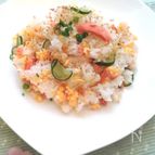 簡単で彩りきれい☆鮭ときゅうりと卵の混ぜ寿司