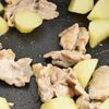 【ほくほく♪ハニー豚キムチ肉じゃが】おつまみに!おかずに!の工程2